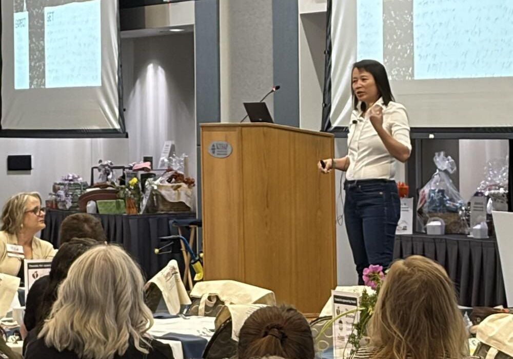 keynoteJuliepham